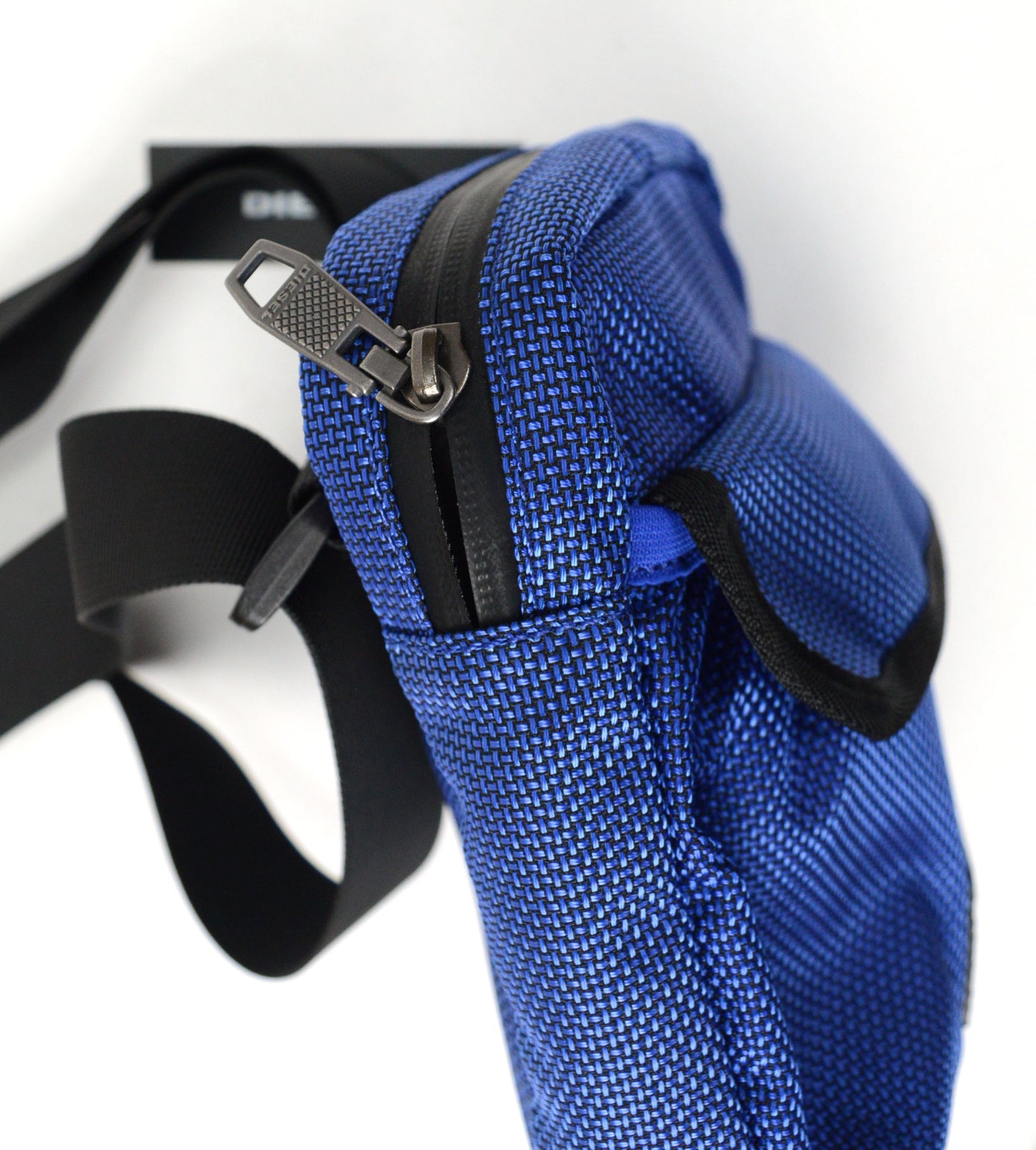 Малка мъжка чанта DIESEL