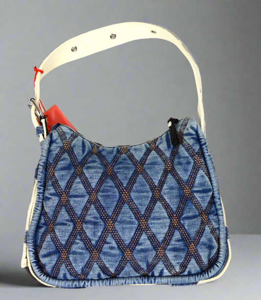 Дамска чанта с къса дръжка DIESEL Q-ILE