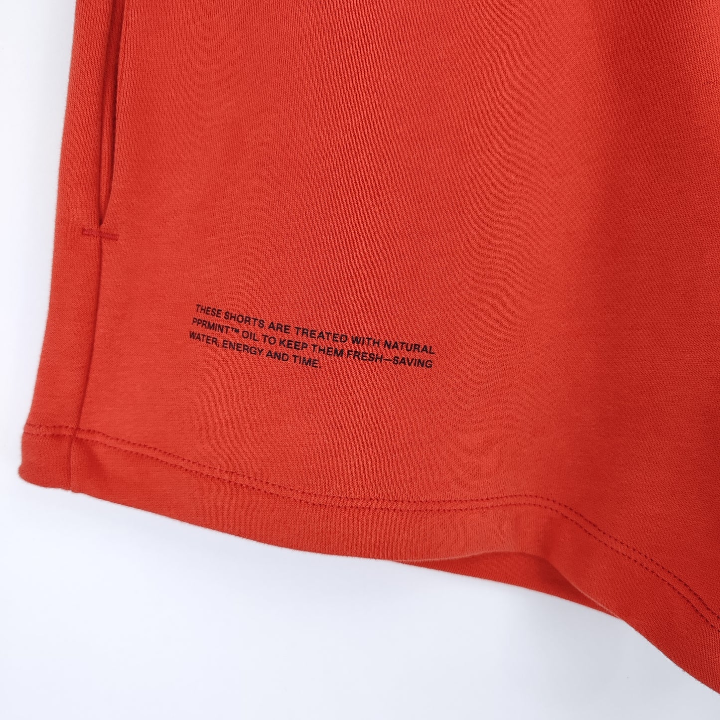 Kъси панталони PANGAIA с лого