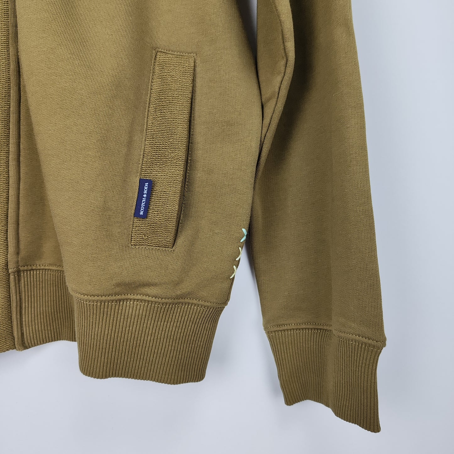 Scotch & Soda мъжки суичър в маслинено зелено